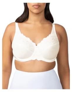 Triumph 'Embroidered' Minimizer Underwire Bra 10000085