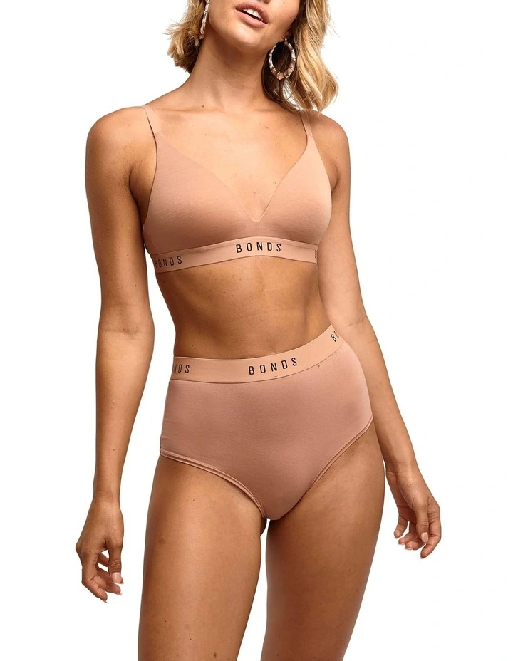Bonds Originals Contour Triangle Bra In Pink 1 Bonds Originals Contour Triangle Bra In Pink