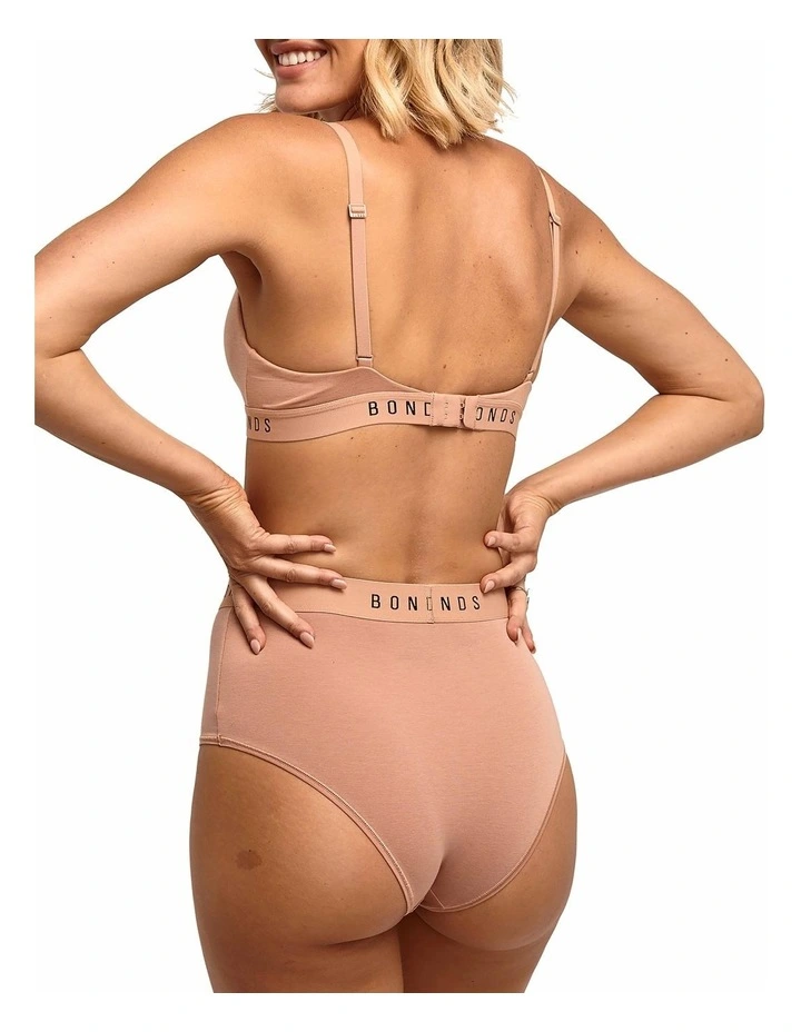 Bonds Originals Contour Triangle Bra In Pink 4 Bonds Originals Contour Triangle Bra In Pink - Image 4