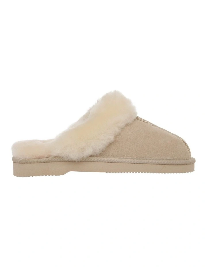 Doe Ugg Beige Slipper 1 Doe Ugg Beige Slipper