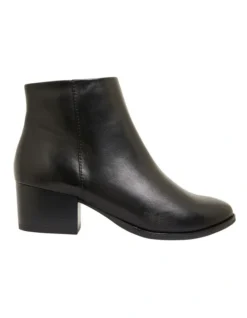 Vera Black Glove Boots