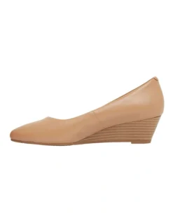 Henry Heeled Shoes In Camel Leather -Myer Clothing Shop 830285920 3 720x928