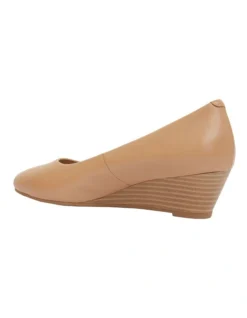 Henry Heeled Shoes In Camel Leather -Myer Clothing Shop 830285920 7 720x928