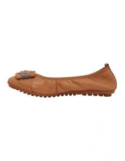 Pentagon Flat Shoes In Tan Leather -Myer Clothing Shop 830636470 3 720x928