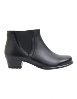 Delmar Black Glove Boots
