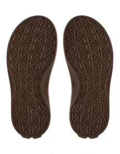 Quiksilver Travel Oasis -Myer Clothing Shop 833087530 3 1 720x928