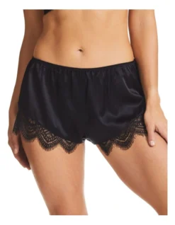 Captivate Silk Short In Jet Black