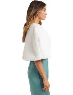 Forever New Clarissa Faux Fur Capelet In White 7 Forever New Clarissa Faux Fur Capelet In White -Myer Clothing Shop 871070860 871091560 3 720x928