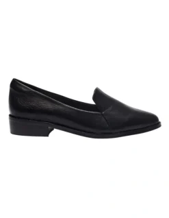Tara Flat Shoes In Black Leather