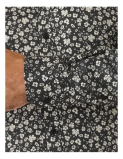 Gibson Slim Stretch Fit Motion Floral Print Long Sleeve Shirt Black/White 7 Gibson Slim Stretch Fit Motion Floral Print Long Sleeve Shirt Black/White -Myer Clothing Shop 901493740 4 720x928