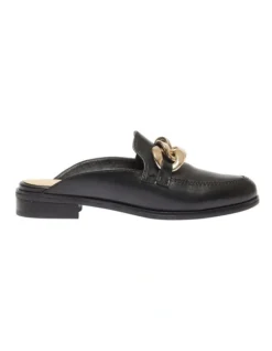 Pivot Flats Shoes In Black Leather