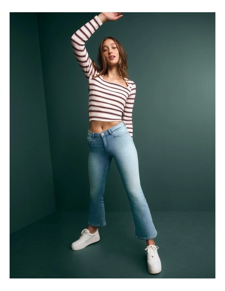 ONLY Kenya Life Mid Sweet Flare Jeans In Light Blue Denim 2 ONLY Kenya Life Mid Sweet Flare Jeans In Light Blue Denim - Image 2