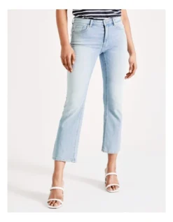ONLY Kenya Life Mid Sweet Flare Jeans In Light Blue Denim 10 ONLY Kenya Life Mid Sweet Flare Jeans In Light Blue Denim -Myer Clothing Shop 914867110 4 3 720x928