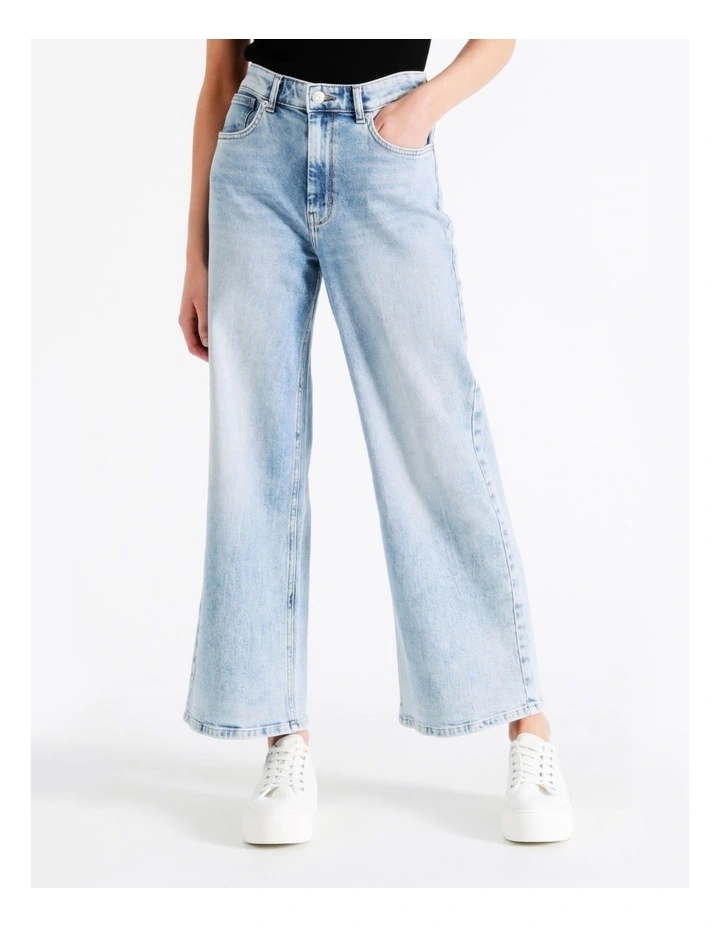 ONLY Madison Life High Waisted Wide Crop Jeans In Light Blue Denim 3 ONLY Madison Life High Waisted Wide Crop Jeans In Light Blue Denim - Image 3