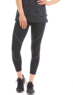 Routine 7/8 Legging In Black