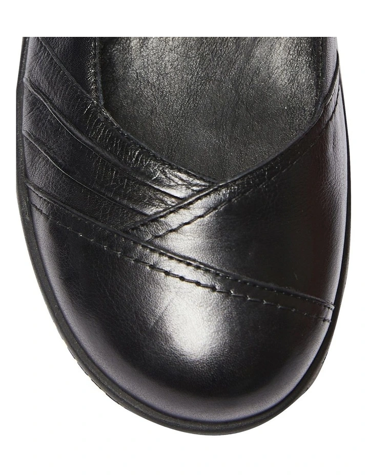 Larissa Flat Shoes In Black Glove 7 Larissa Flat Shoes In Black Glove - Image 7