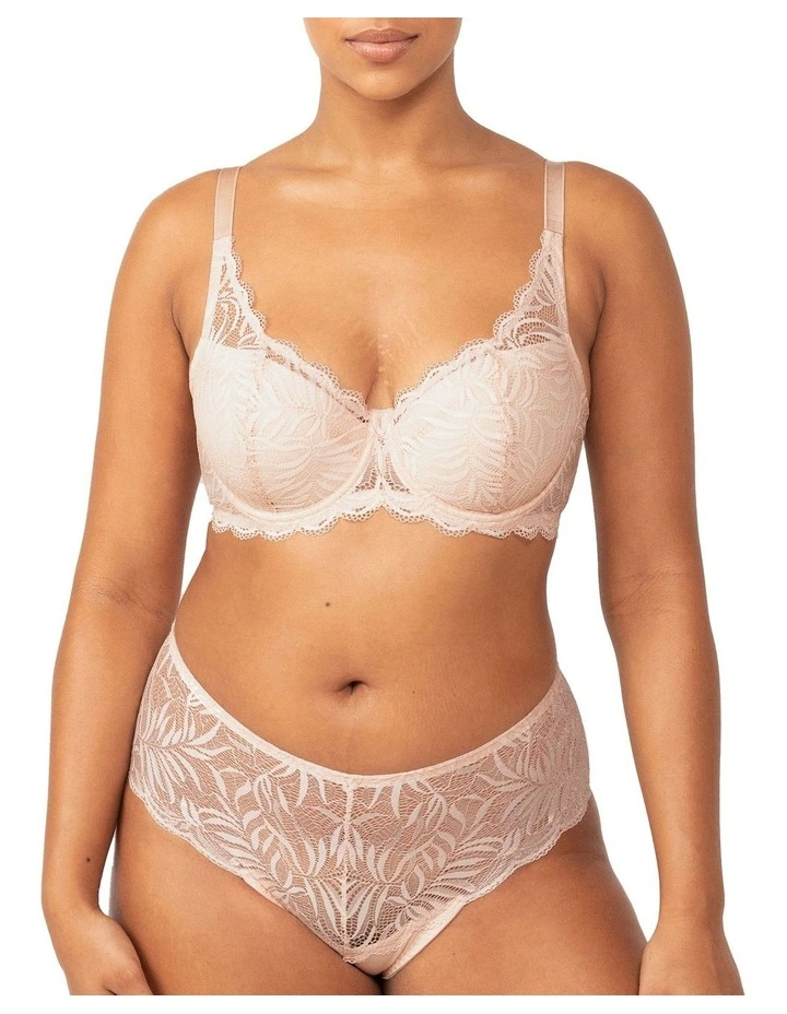 Triumph Essential Lace Maxi Brief In Baby Pink 4 Triumph Essential Lace Maxi Brief In Baby Pink - Image 4