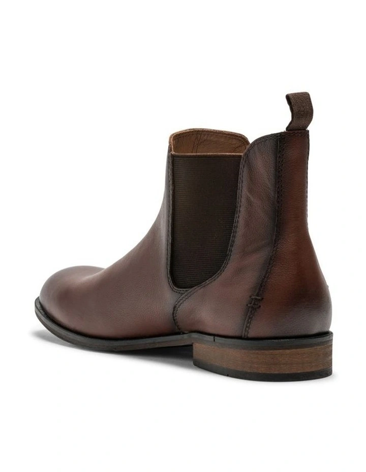Kingsview Road Chelsea Boot In Cognac 4 Kingsview Road Chelsea Boot In Cognac - Image 4