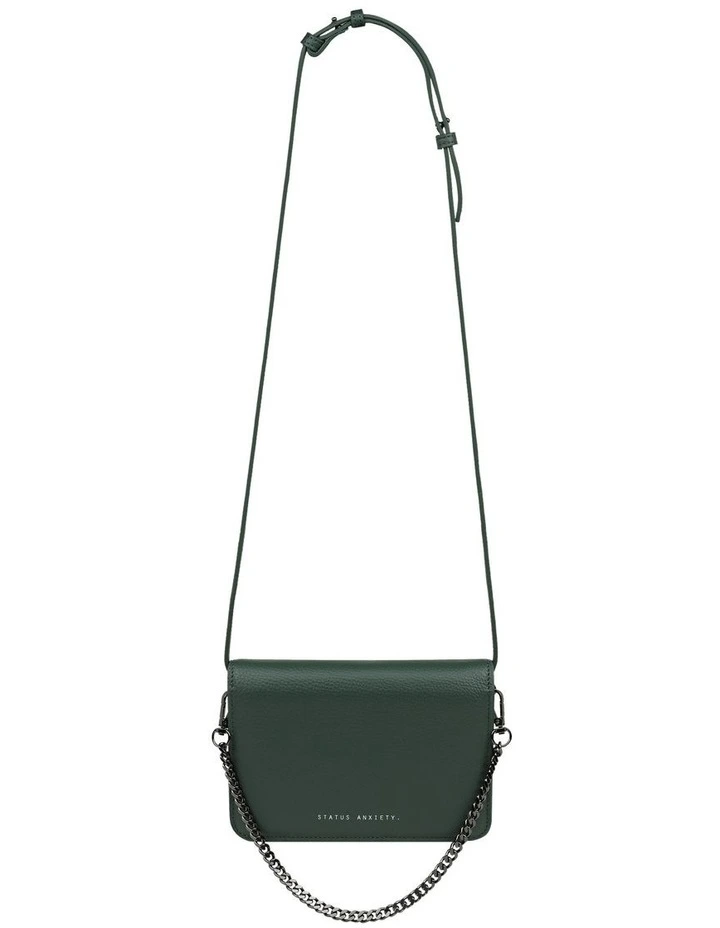 She Burns Chain Crossbody Bag In Green 1 She Burns Chain Crossbody Bag In Green