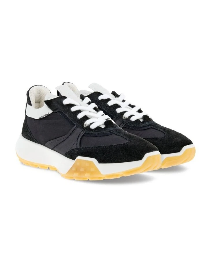 ECCO Retro Sneaker In Black 5 ECCO Retro Sneaker In Black - Image 5
