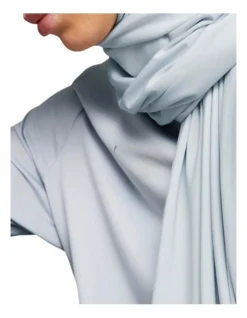 Puma Hijab Scarf In Platinum Gray 7 Puma Hijab Scarf In Platinum Gray -Myer Clothing Shop 946103050 3 720x928