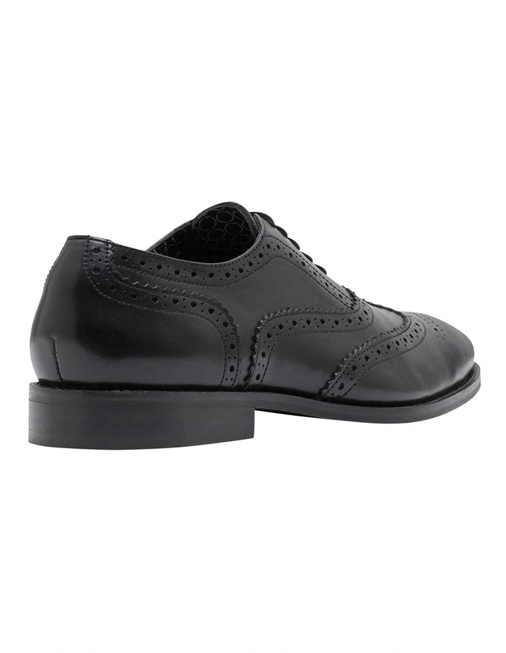 Oxford Jose Leather Brogue Shoes In Black 4 Oxford Jose Leather Brogue Shoes In Black - Image 4