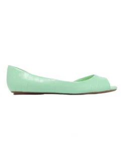 Nine West Bachlor Flats In Green