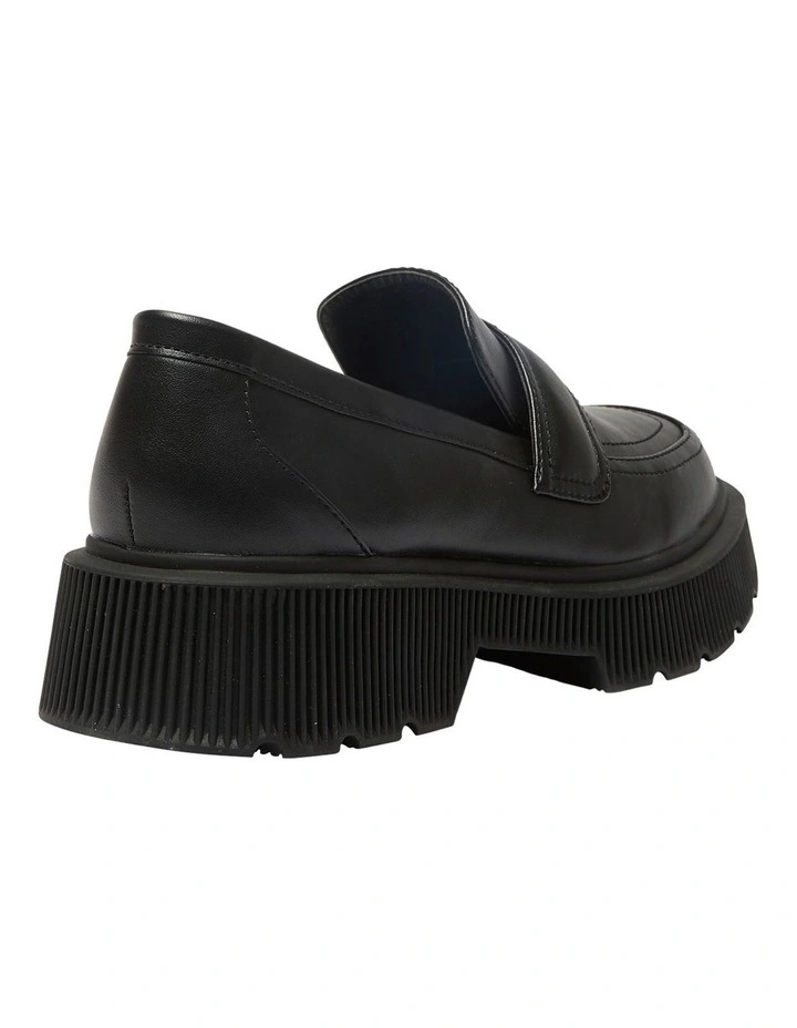 Tabloid Smooth Flat Shoes In Black 4 Tabloid Smooth Flat Shoes In Black - Image 4