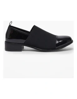 Elastic Panel Patent Shoe In Black