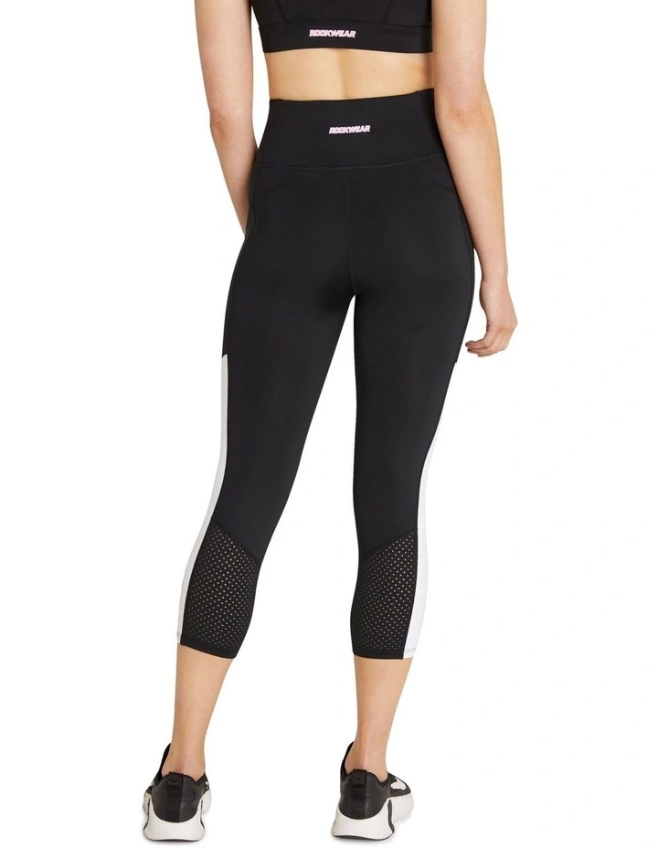 Taiga High Rise Pocket 7/8 Tights In Black 3 Taiga High Rise Pocket 7/8 Tights In Black - Image 3