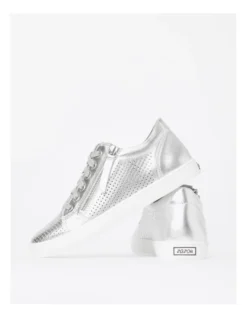 Ziggy Leather Sneaker In Silver -Myer Clothing Shop 962644600 6 720x928