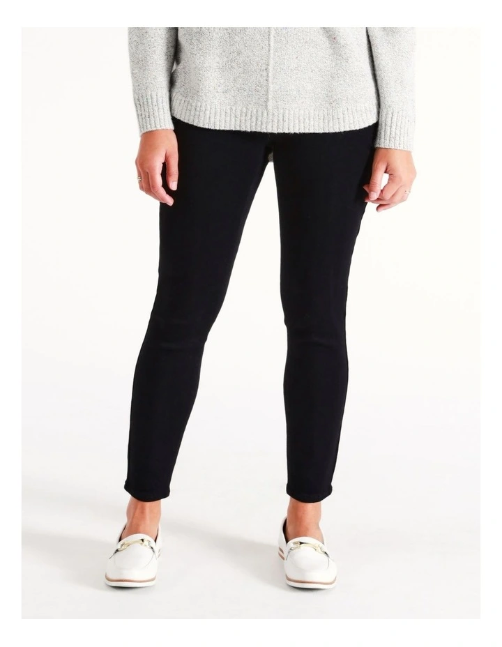 Regatta Recycled Cotton Blend Wardrobe Staple Jegging Full Length In Denim Black 2 Regatta Recycled Cotton Blend Wardrobe Staple Jegging Full Length In Denim Black - Image 2