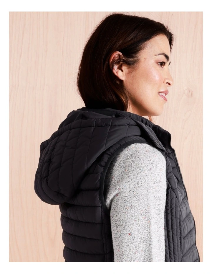Regatta Recycled Polyester Straight Quilted Vest With Removable Hood In Storm 4 Regatta Recycled Polyester Straight Quilted Vest With Removable Hood In Storm - Image 4