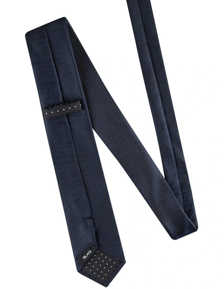 Textured Silk Tie In Navy 2 Textured Silk Tie In Navy - Image 2