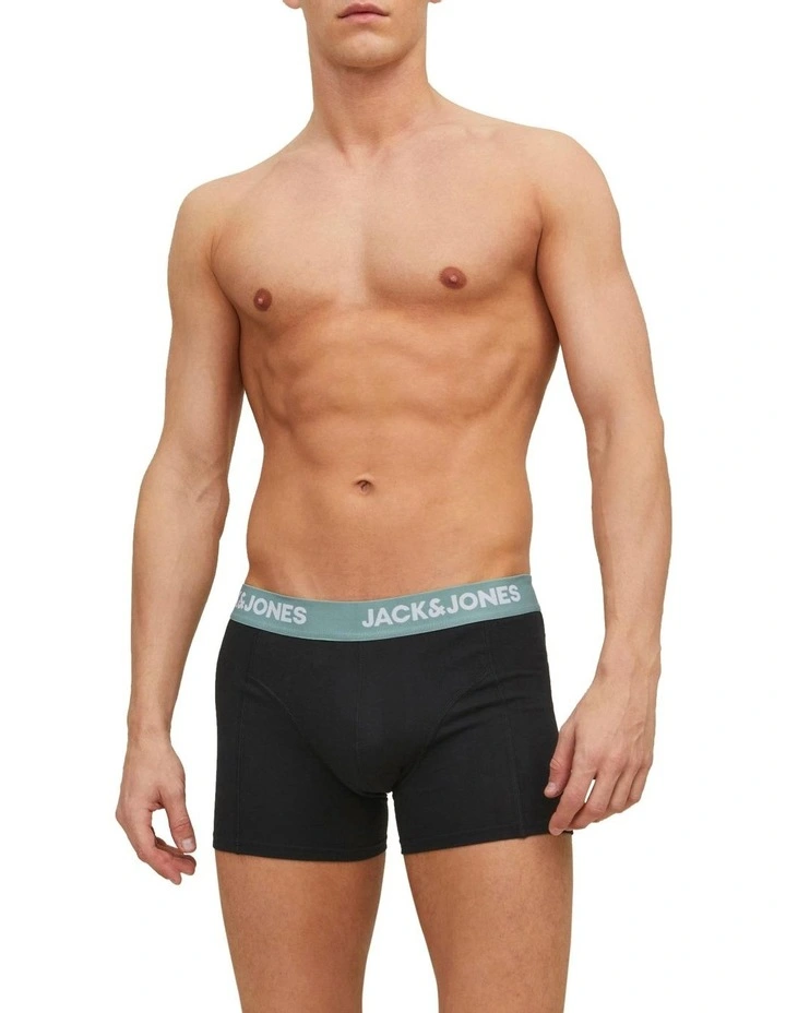 Jack & Jones Vito 3 Pack Solid Trunks In Black 4 Jack & Jones Vito 3 Pack Solid Trunks In Black - Image 4