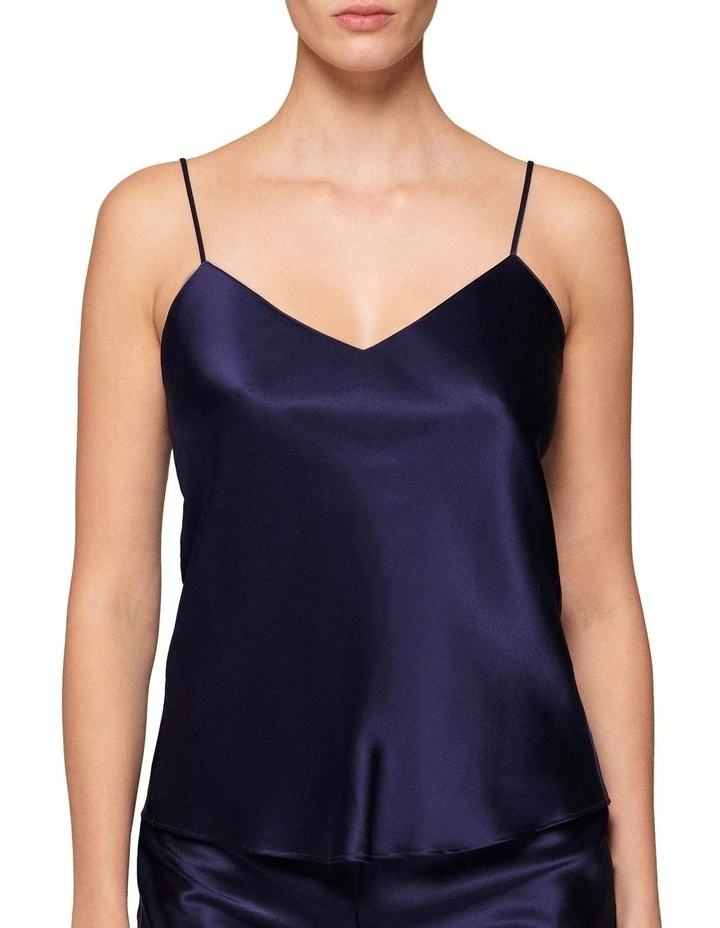 Simone Perele Dream Silk Camisole In Midnight 3 Simone Perele Dream Silk Camisole In Midnight - Image 3