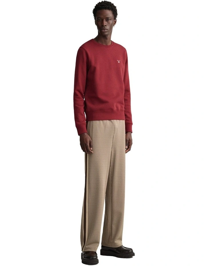 Gant Original Crew Neck Sweat In Plumped Red 4 Gant Original Crew Neck Sweat In Plumped Red - Image 4