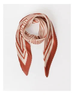 Basque Pleated Headscarf In Red
