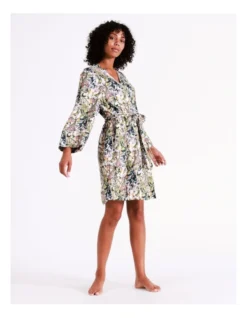 Chloe & Lola Botanical Gardens Ecovero Viscose Long Sleeve Robe In Cream Botanical