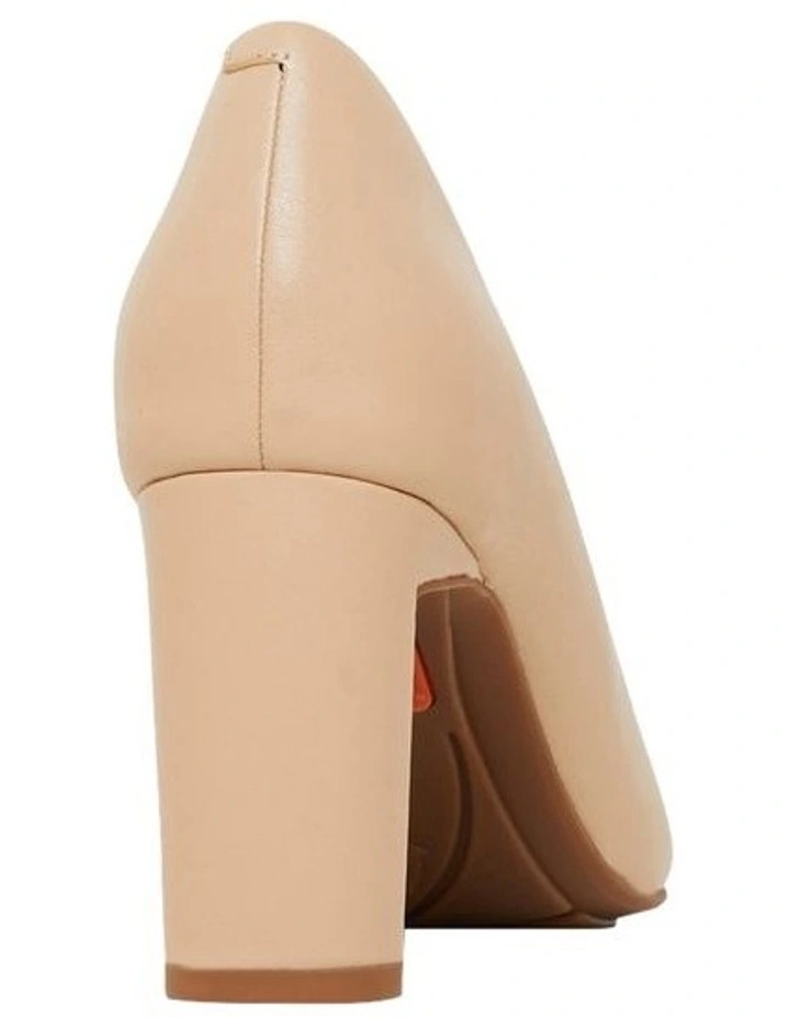 Hush Puppies Isabella Heeled Shoe In Nude 5 Hush Puppies Isabella Heeled Shoe In Nude - Image 5