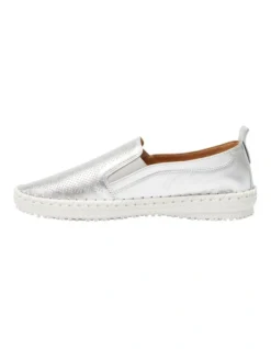 Riva Sneakers In Silver Leather -Myer Clothing Shop 979014250 3 720x928