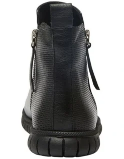 Factor Boots In Black Leather 11 Factor Boots In Black Leather -Myer Clothing Shop 979056550 5 720x928