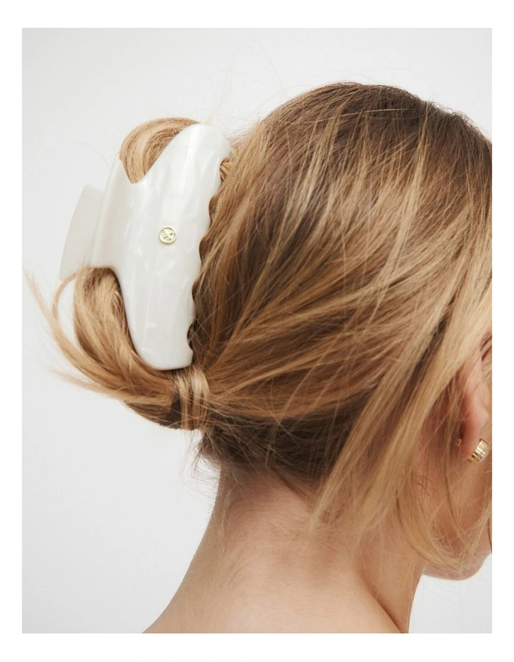 Miss Mim Extra Large Claw Hair Clip In Pearl 2 Miss Mim Extra Large Claw Hair Clip In Pearl - Image 2