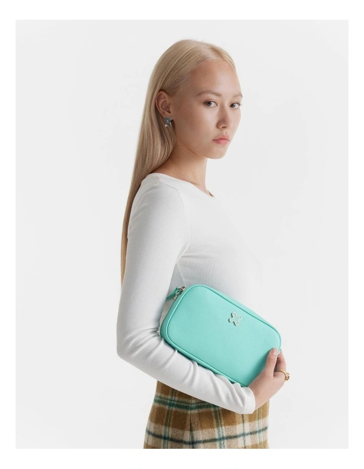 Hendrix Pouch In Lagoon 2 Hendrix Pouch In Lagoon - Image 2